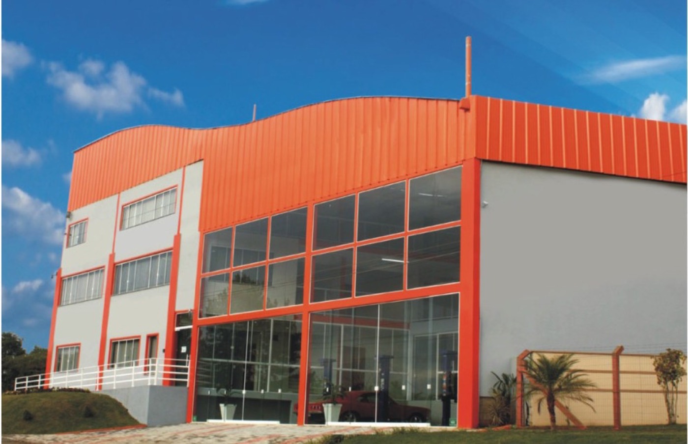 Fachada da sede da Stahlbox Elevadores em Lontras, Santa Catarina
